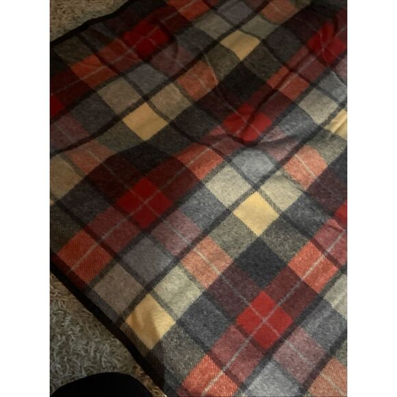 Pendleton Roll Up 100% Wool Nylon Backed Camp Picnic Blanket Red & Yellow Plaid - Picture 6 of 14